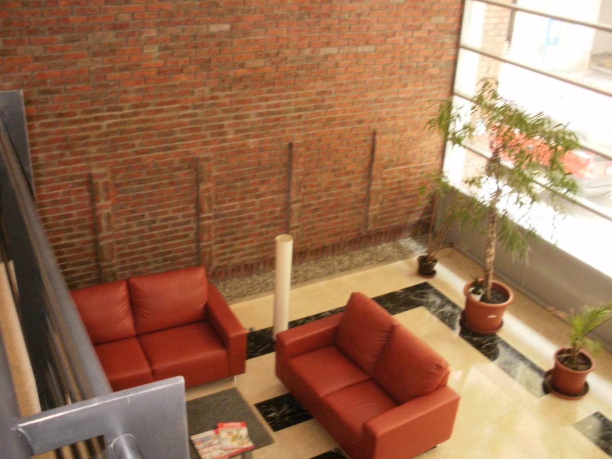 Downtown Garden Isle In Urban Style-Free Parking Apartment Будапеща Екстериор снимка