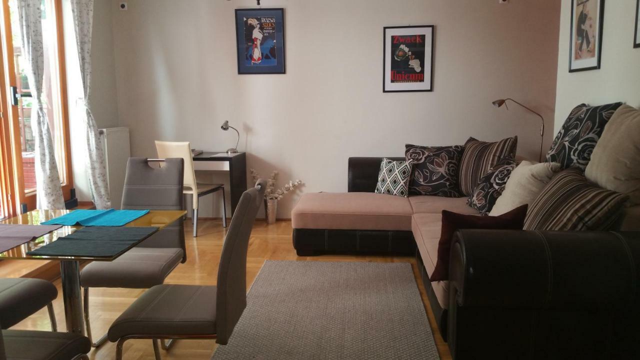 Downtown Garden Isle In Urban Style-Free Parking Apartment Будапеща Екстериор снимка