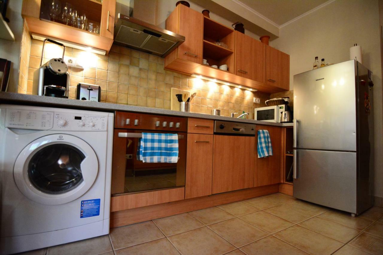 Downtown Garden Isle In Urban Style-Free Parking Apartment Будапеща Екстериор снимка